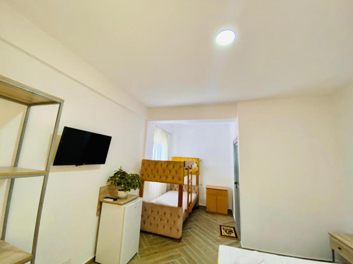 Bunec Seascape Villa Piqeras 外观 照片